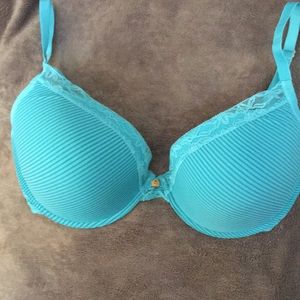 New Natori bra 36DDD. Beautiful color and details